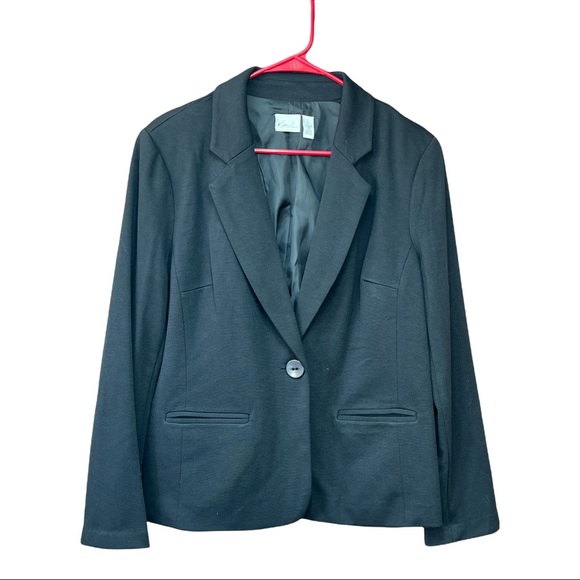 Kim Rogers Jackets & Blazers - SzL Kim Rogers Career Black Blazer NWT
